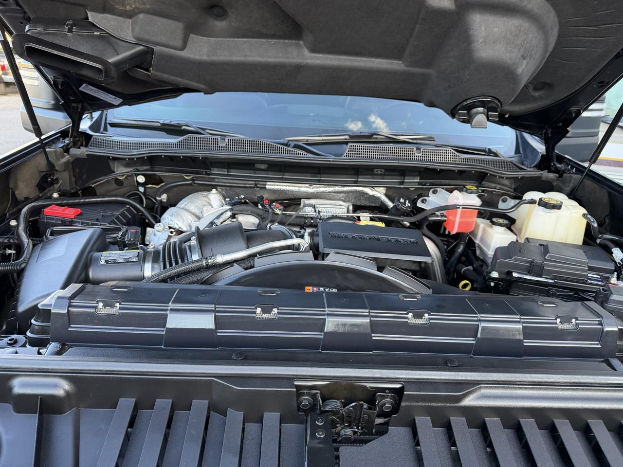 Chevrolet Silverado HD photo 37