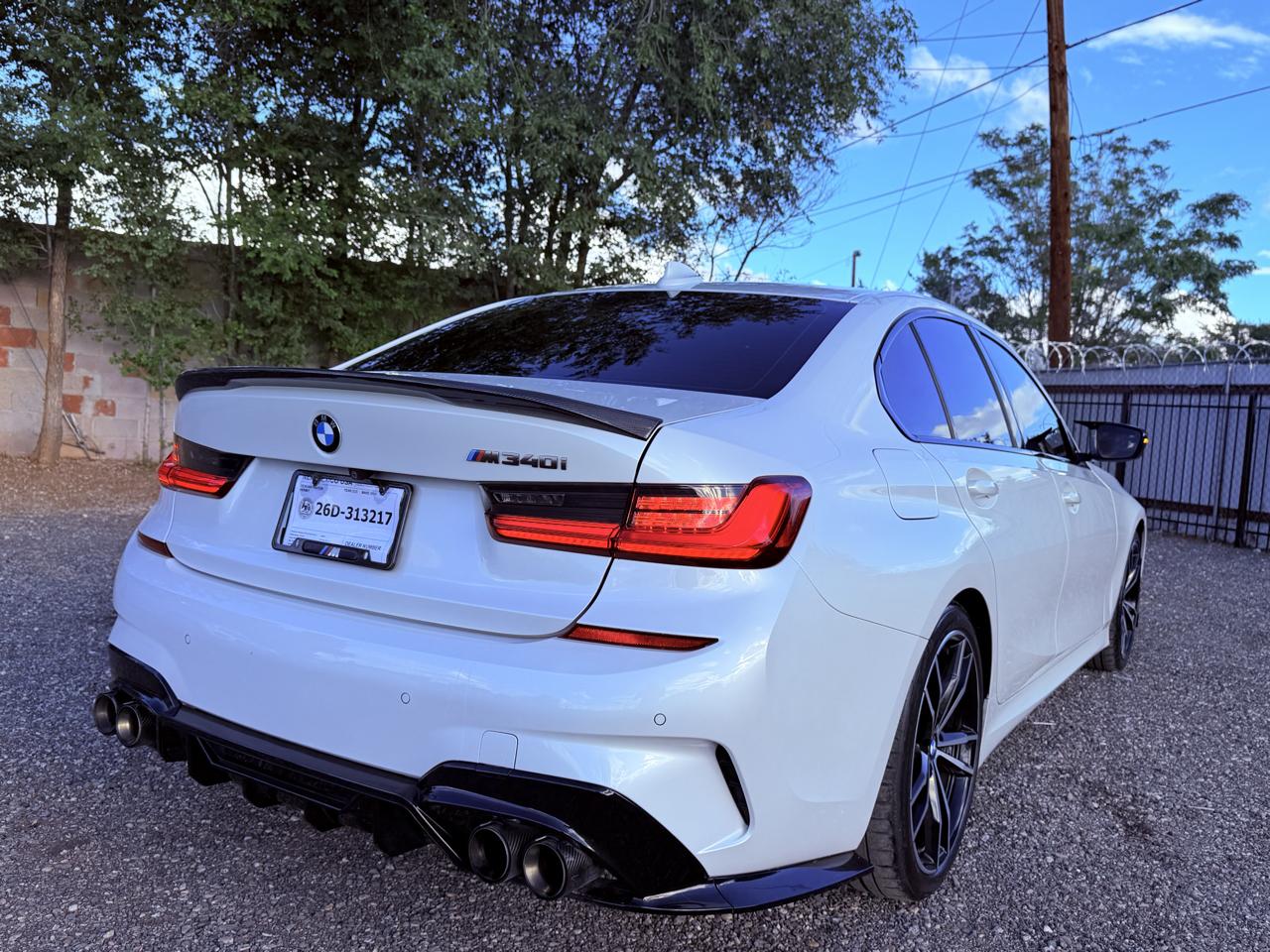 BMW M340i photo 11