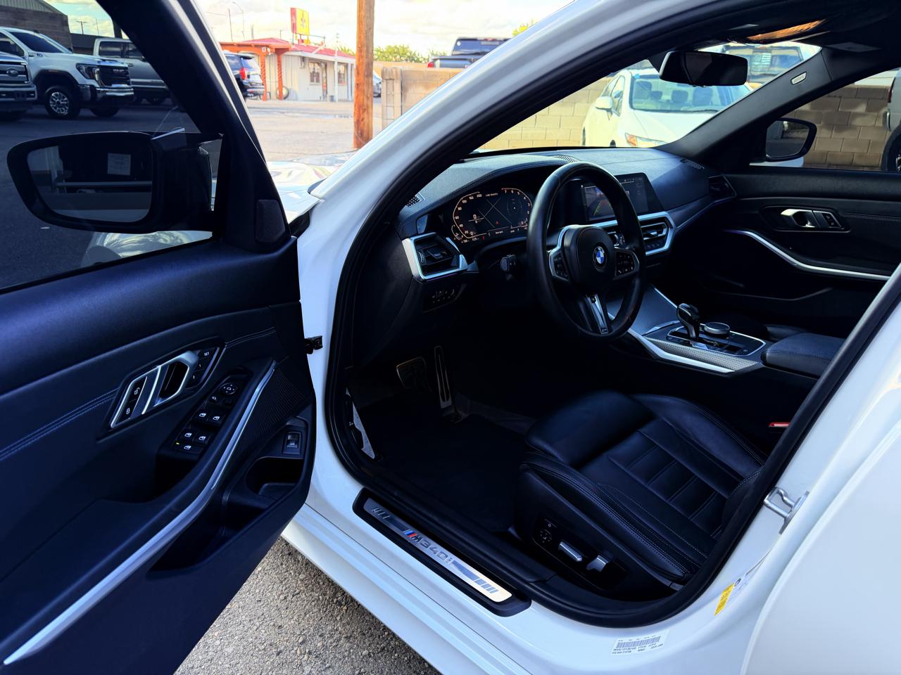 BMW M340i photo 12