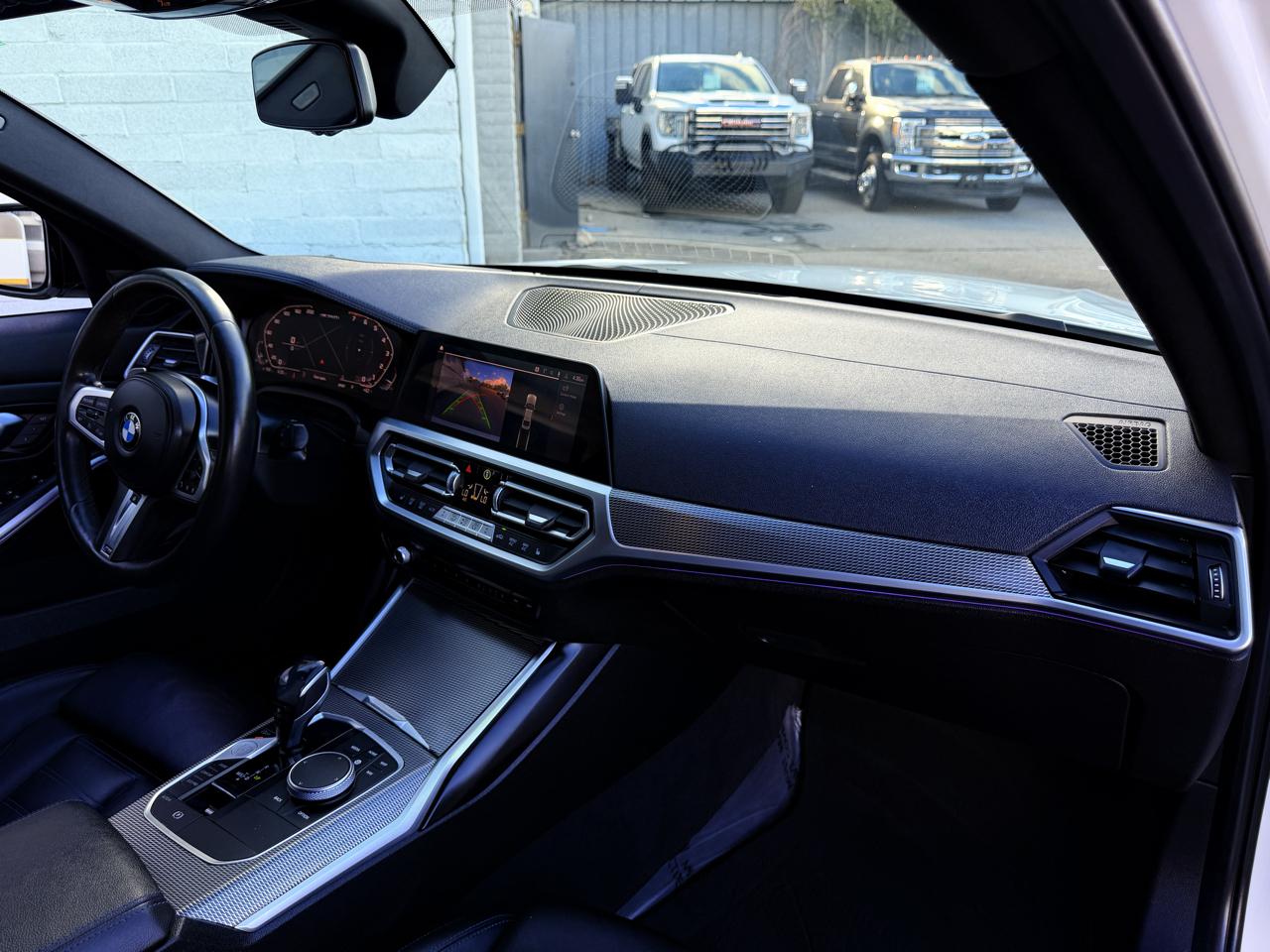 BMW M340i photo 17