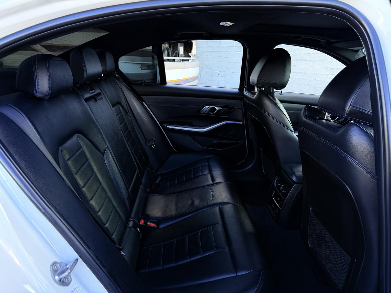 BMW M340i photo 19