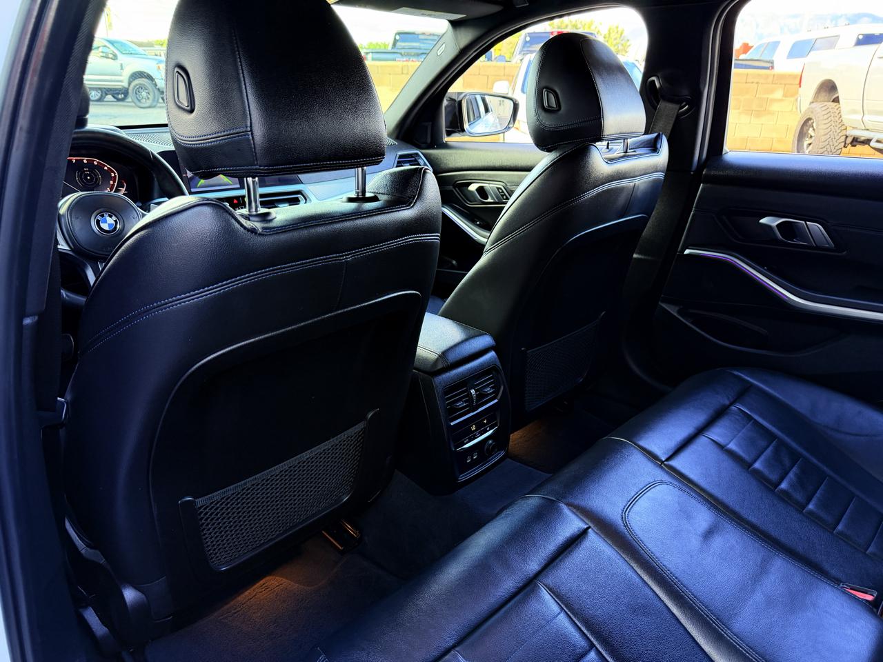 BMW M340i photo 23