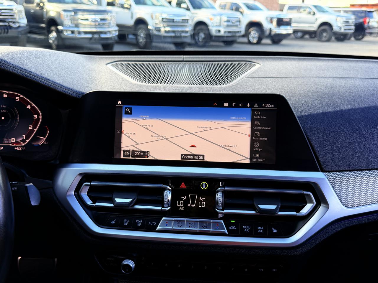BMW M340i photo 28