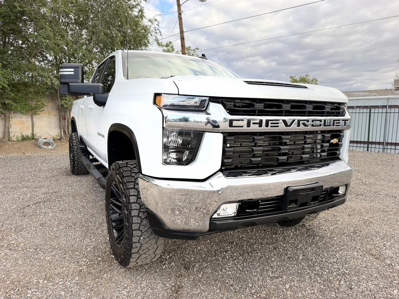 Chevrolet Silverado HD photo 10