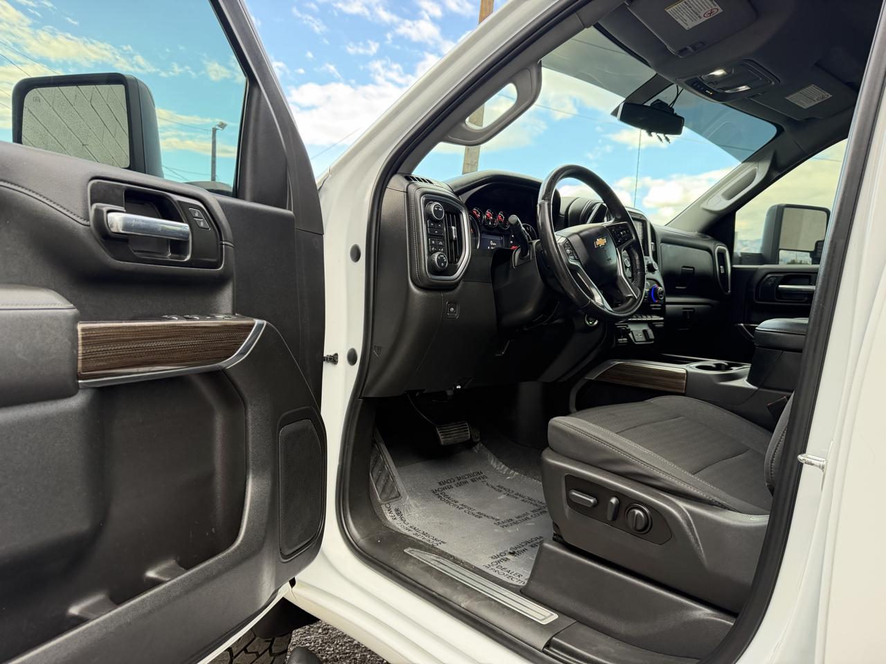 Chevrolet Silverado HD photo 11