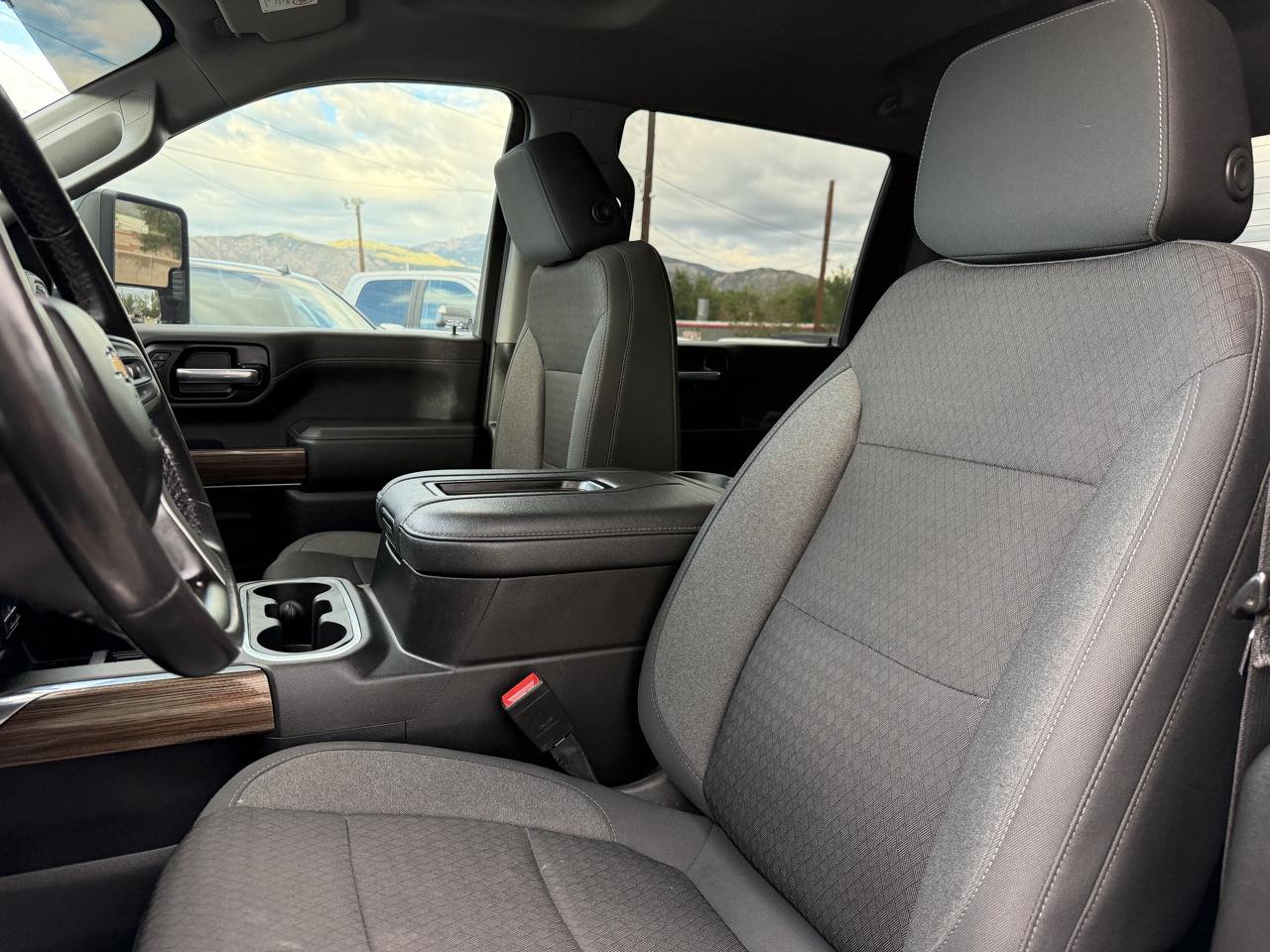 Chevrolet Silverado HD photo 12