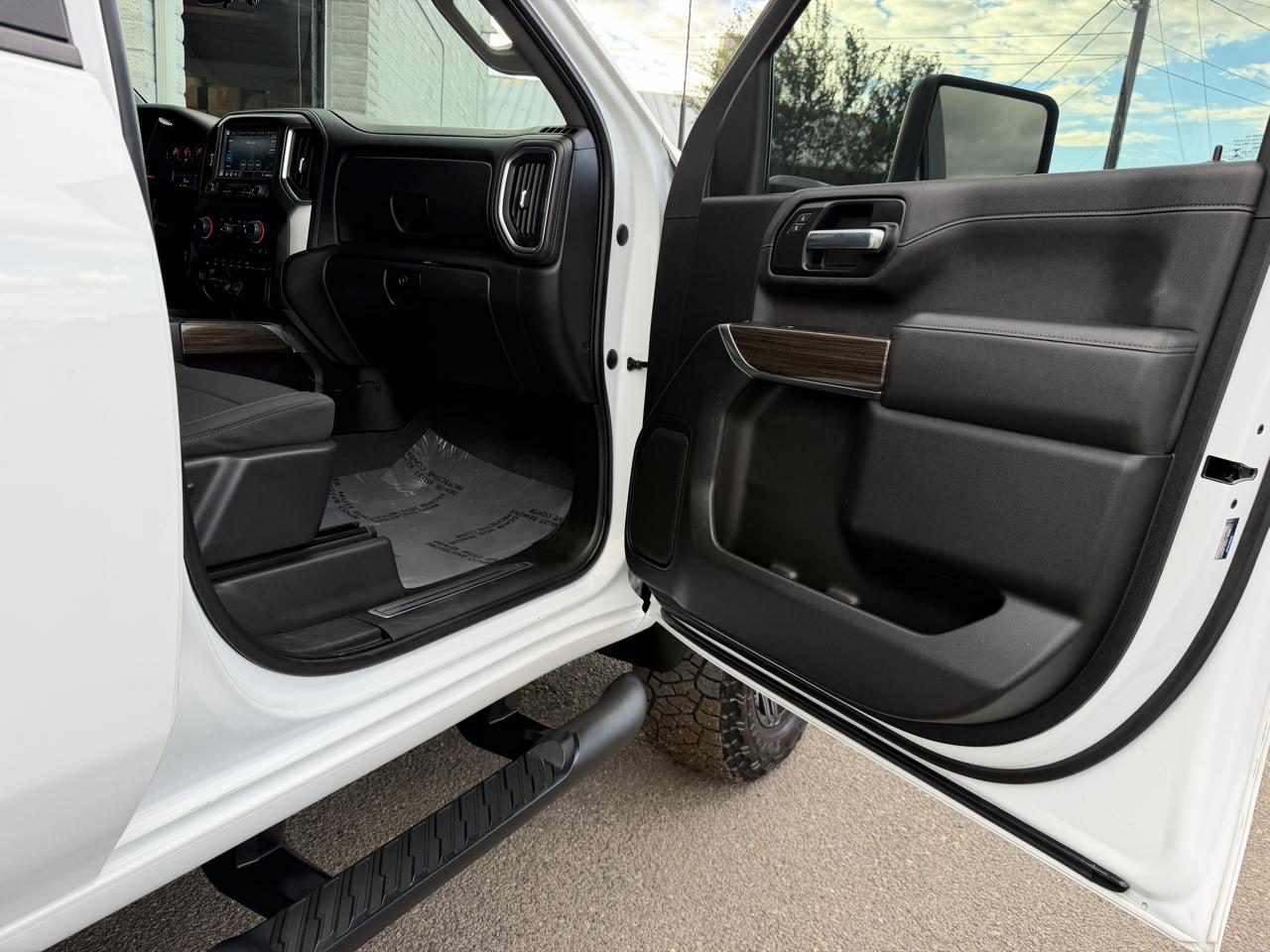Chevrolet Silverado HD photo 15