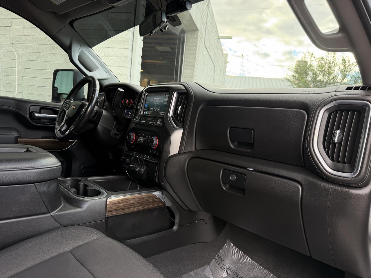 Chevrolet Silverado HD photo 17