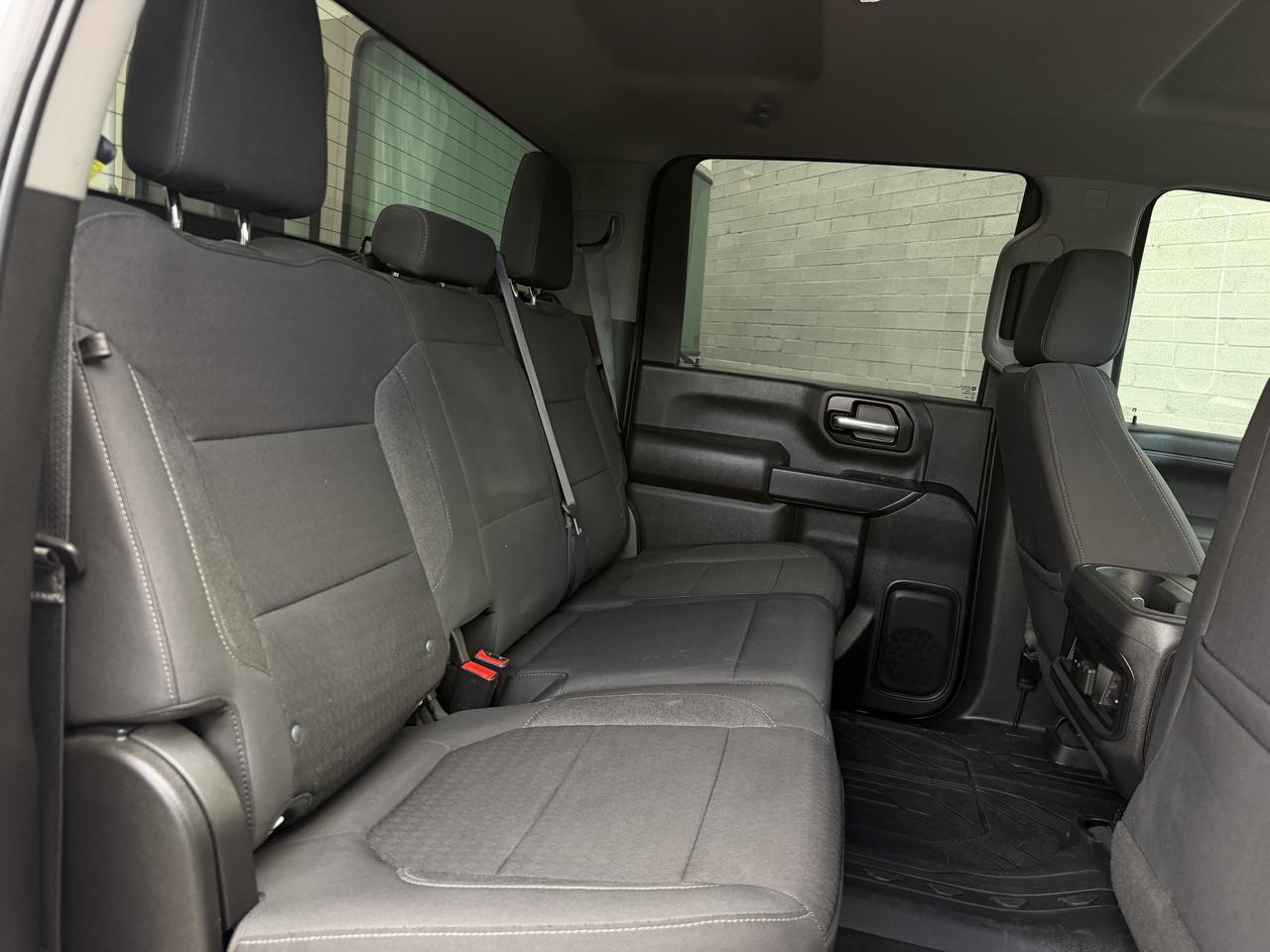 Chevrolet Silverado HD photo 19