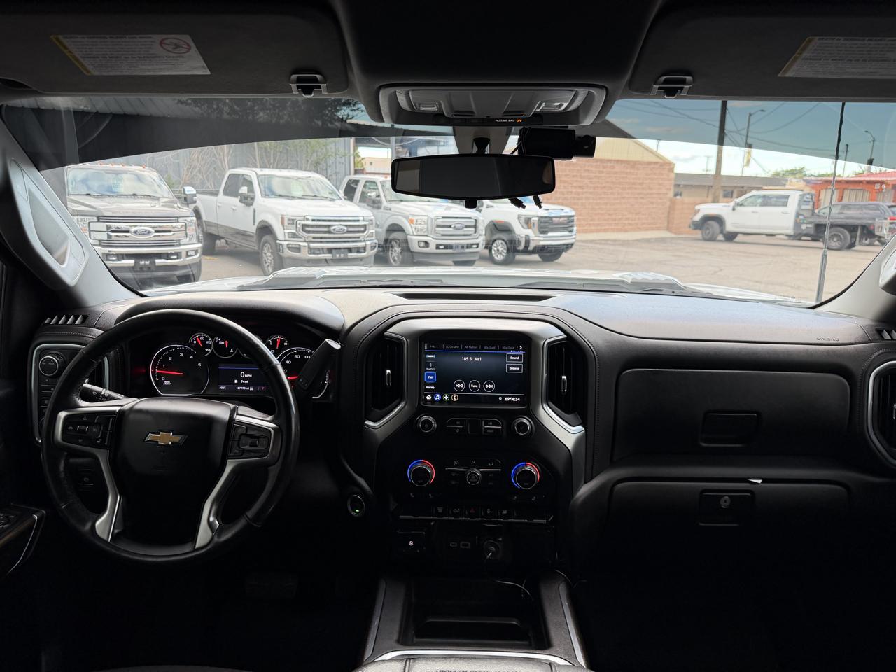 Chevrolet Silverado HD photo 22