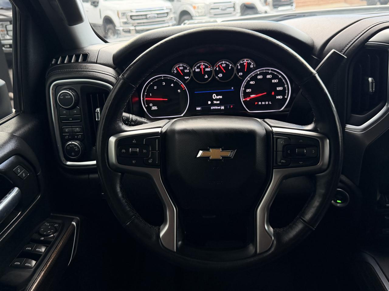 Chevrolet Silverado HD photo 23