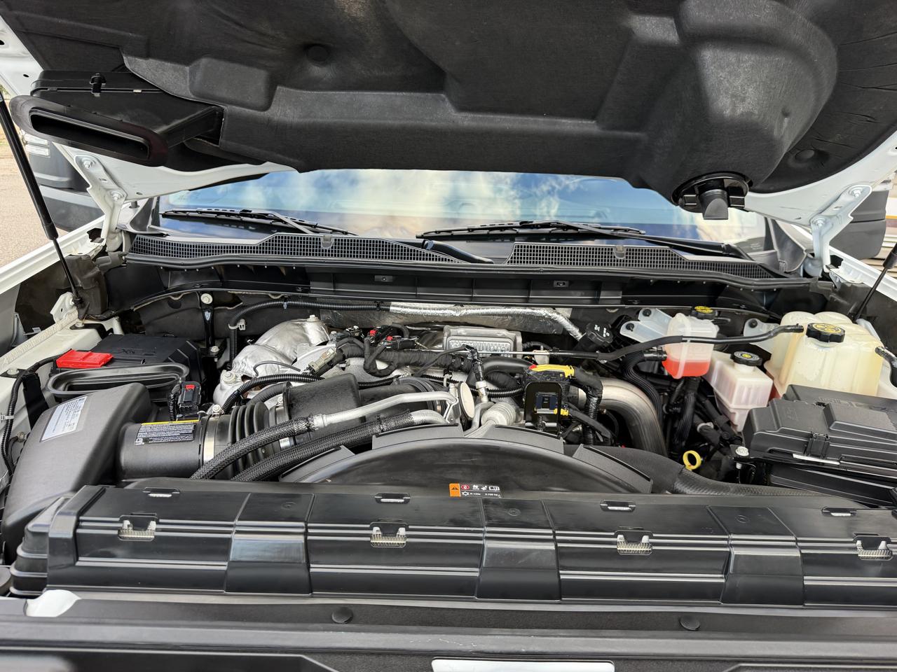 Chevrolet Silverado HD photo 29