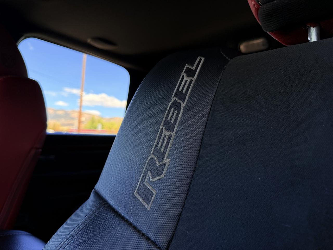 RAM 1500 Rebel 4x4 Crew Cab 5'7" Box 2017