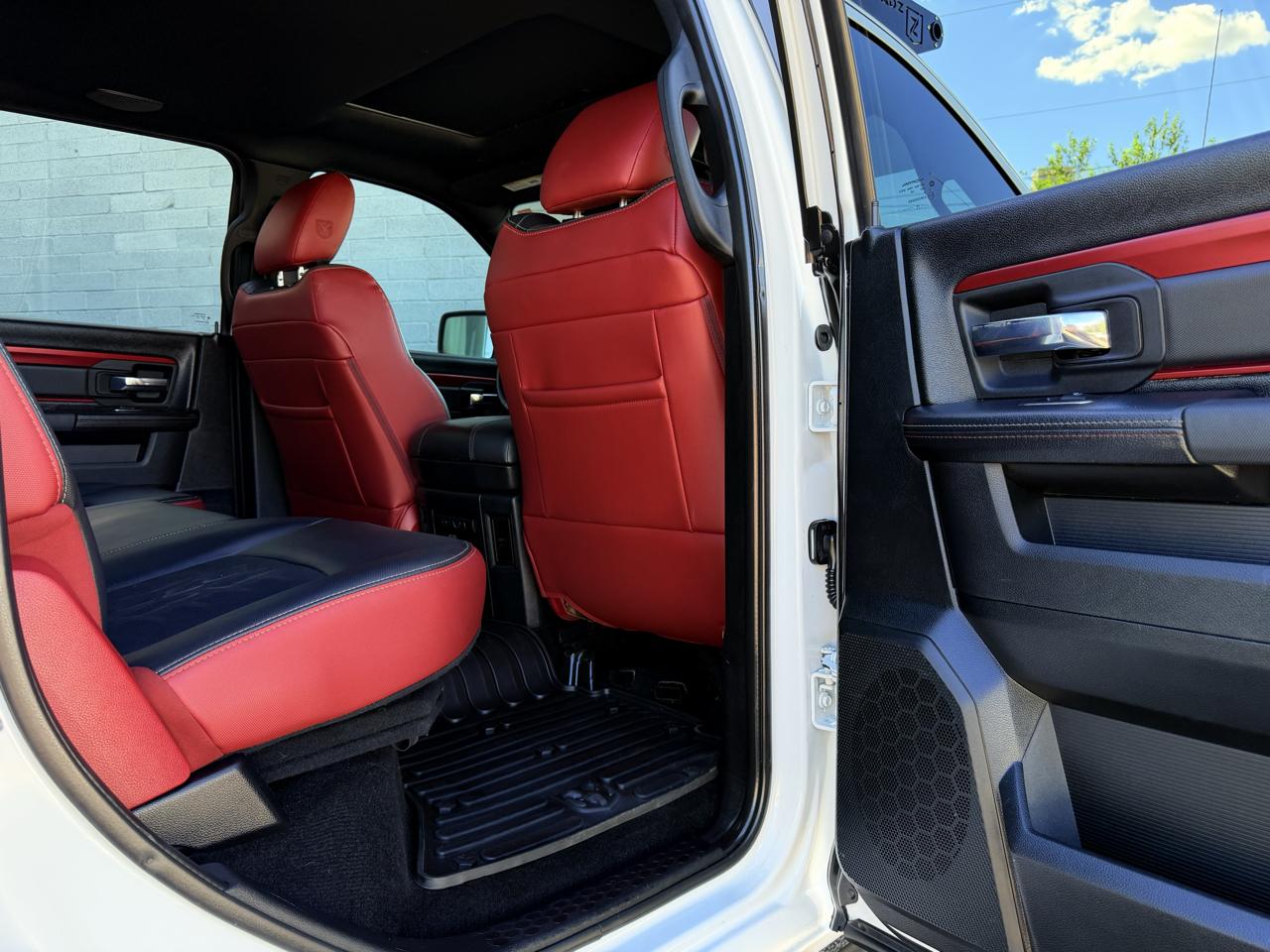 RAM 1500 Rebel 4x4 Crew Cab 5'7" Box 2017