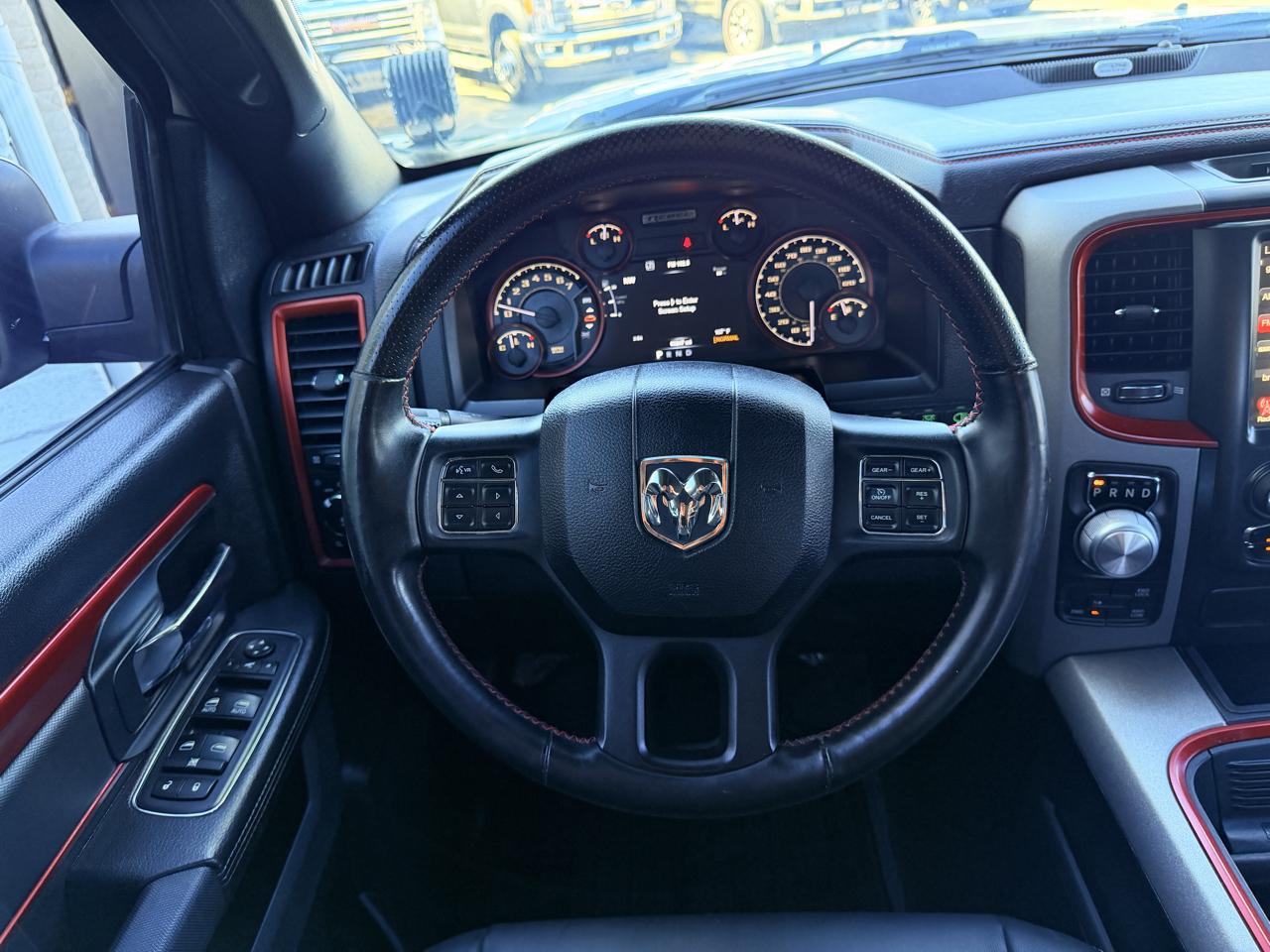 RAM 1500 Rebel 4x4 Crew Cab 5'7" Box 2017
