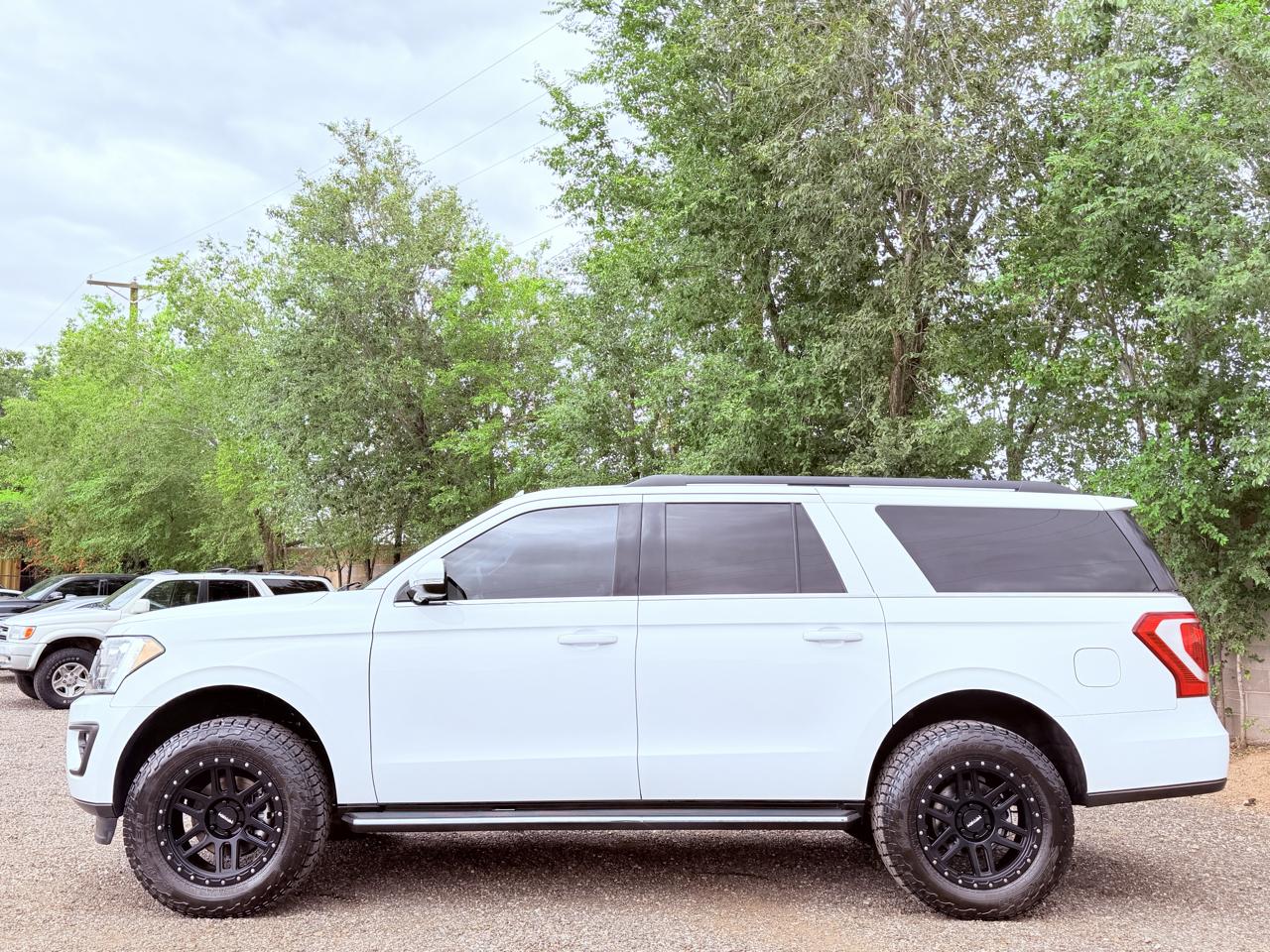 Ford Expedition MAX photo 4