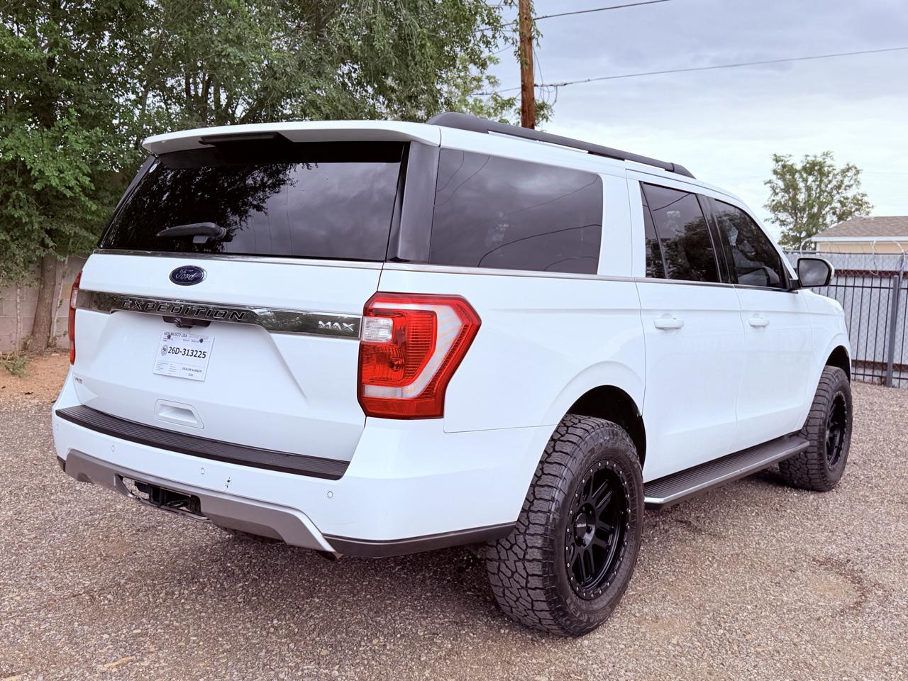 Ford Expedition MAX photo 8