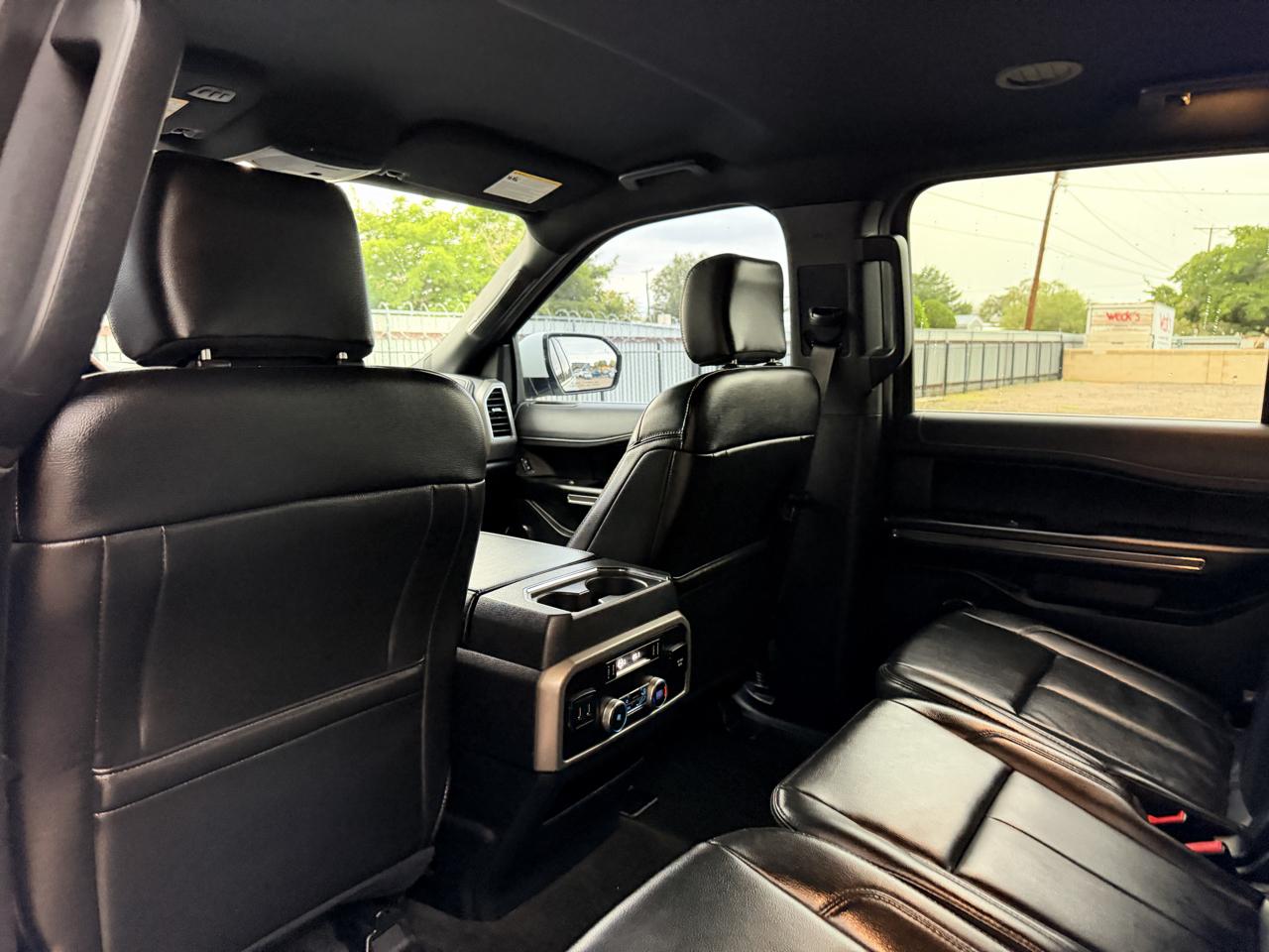 Ford Expedition MAX photo 17
