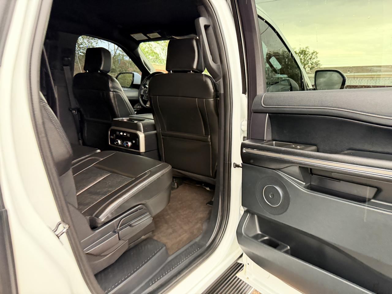 Ford Expedition MAX photo 18