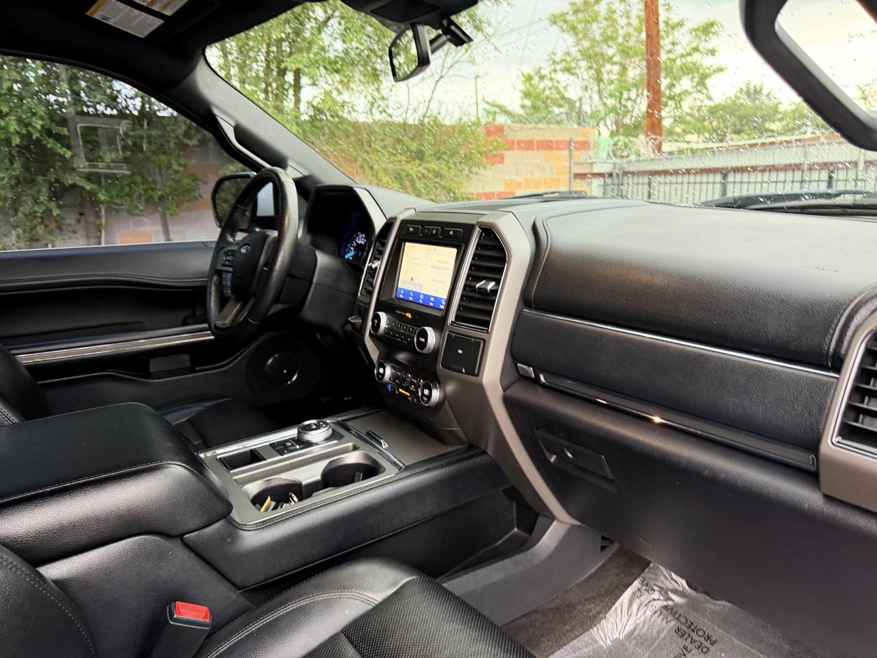 Ford Expedition MAX photo 23