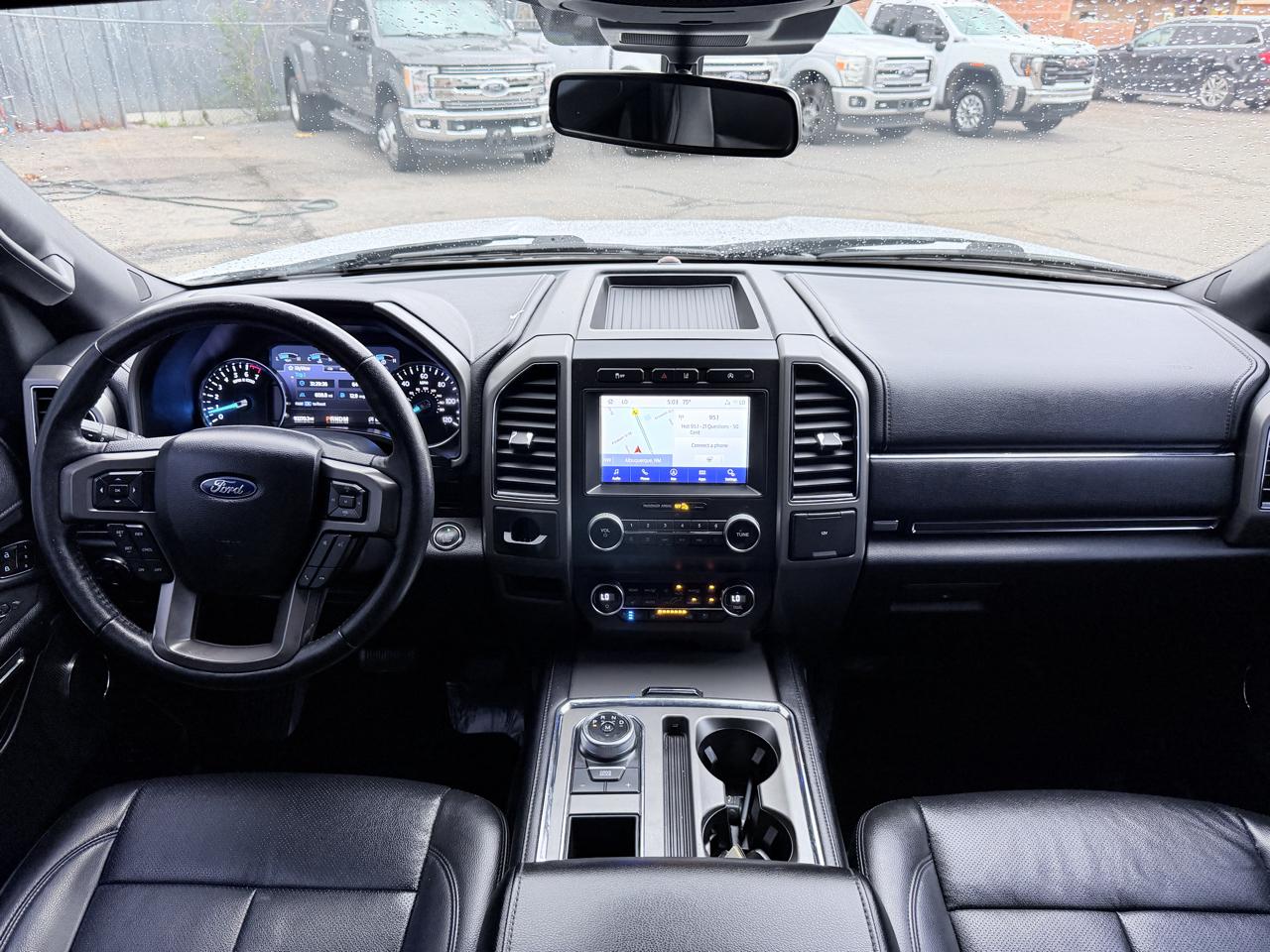 Ford Expedition MAX photo 28