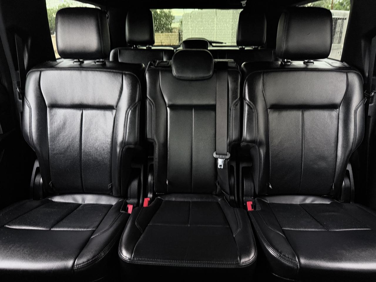 Ford Expedition MAX photo 36