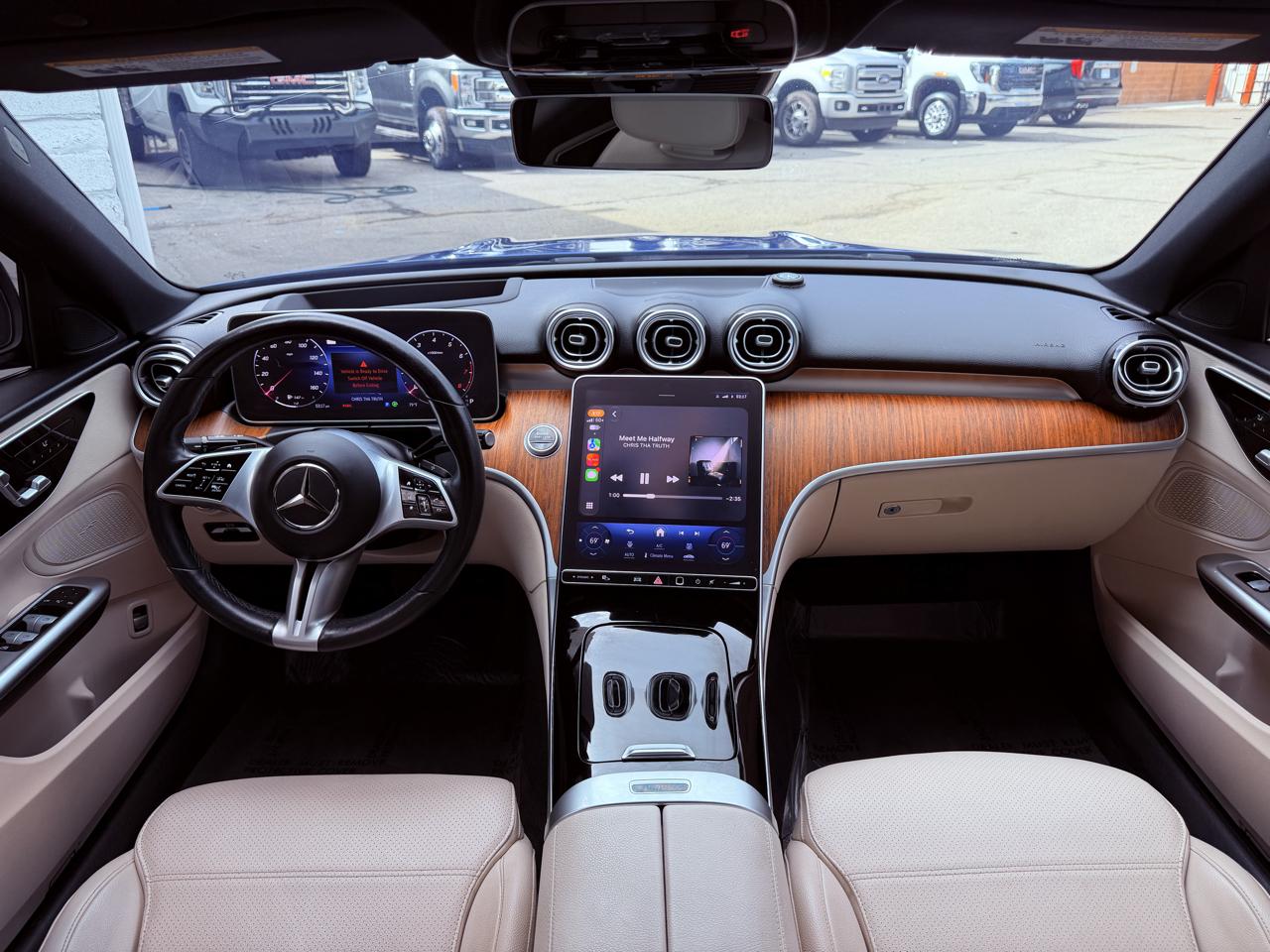 Mercedes-Benz C-Class photo 25