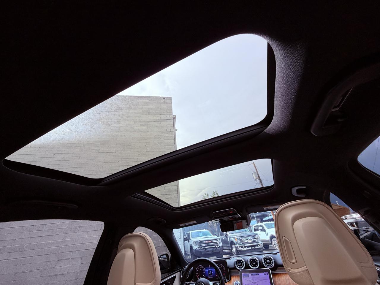Mercedes-Benz C-Class photo 29