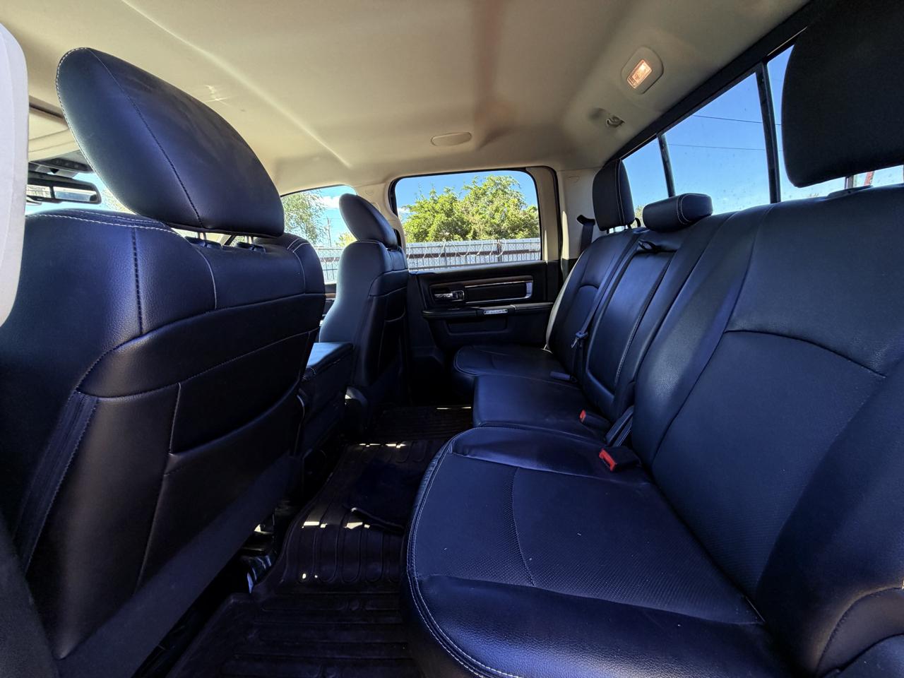 RAM 1500 Laramie 4x4 Crew Cab 5'7" Box 2017