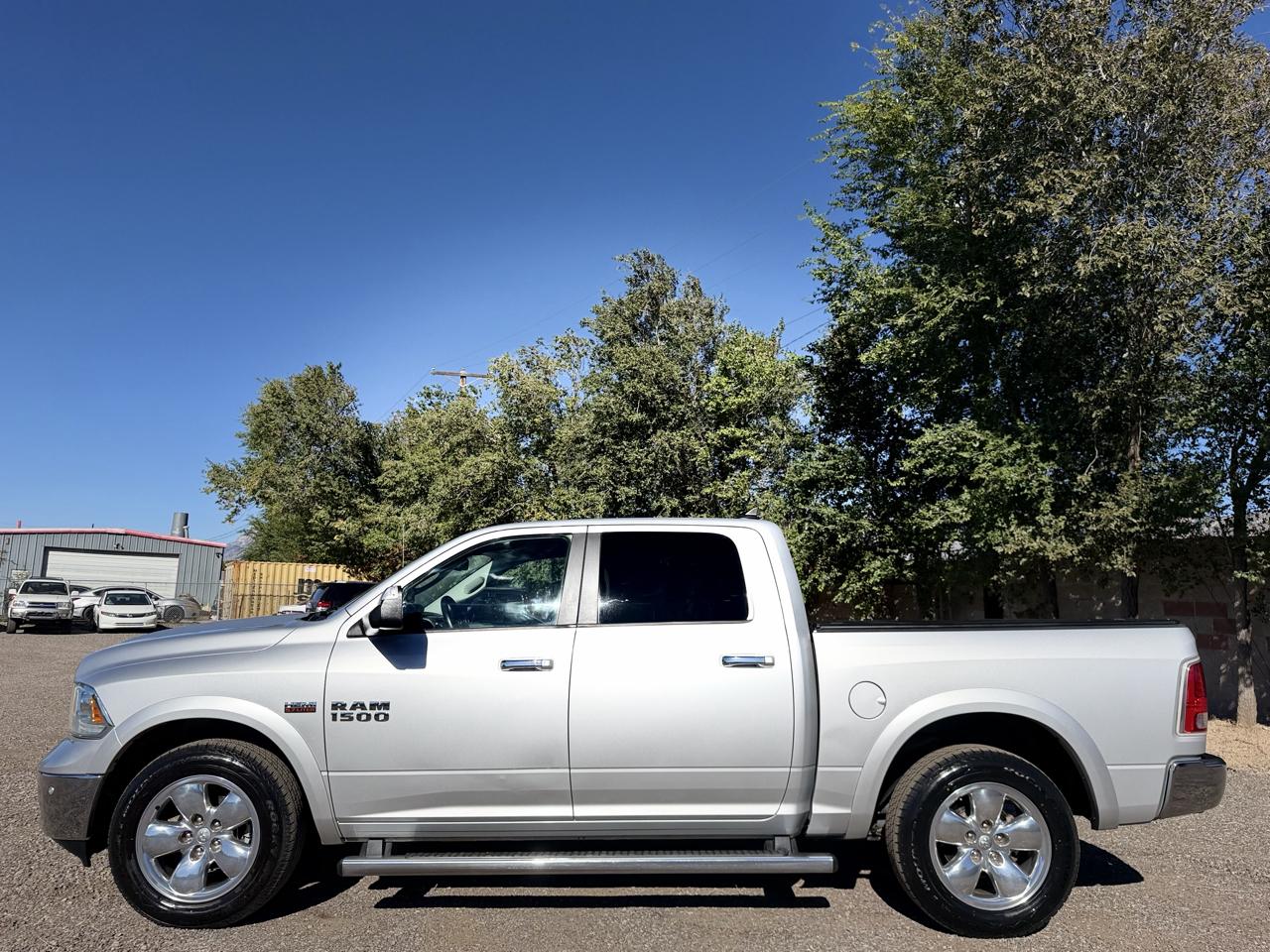 RAM 1500 Laramie 4x4 Crew Cab 5'7" Box 2017
