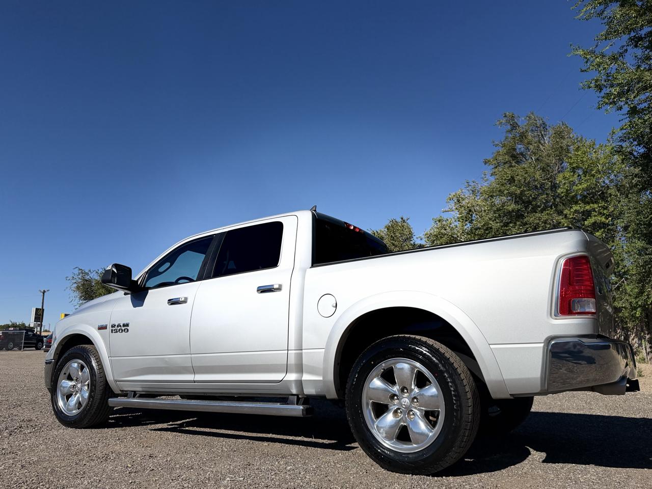 RAM 1500 Laramie 4x4 Crew Cab 5'7" Box 2017