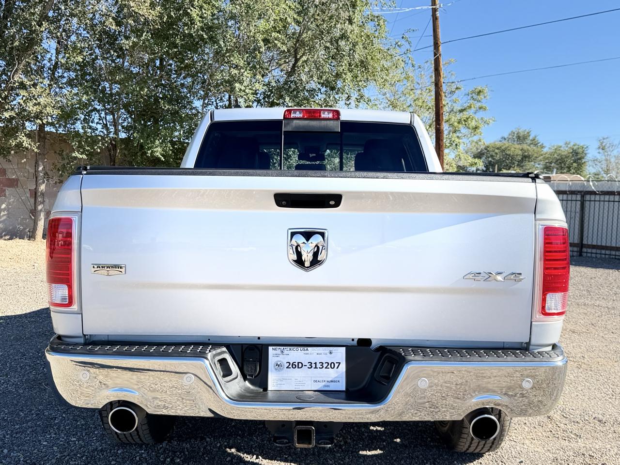 RAM 1500 Laramie 4x4 Crew Cab 5'7" Box 2017