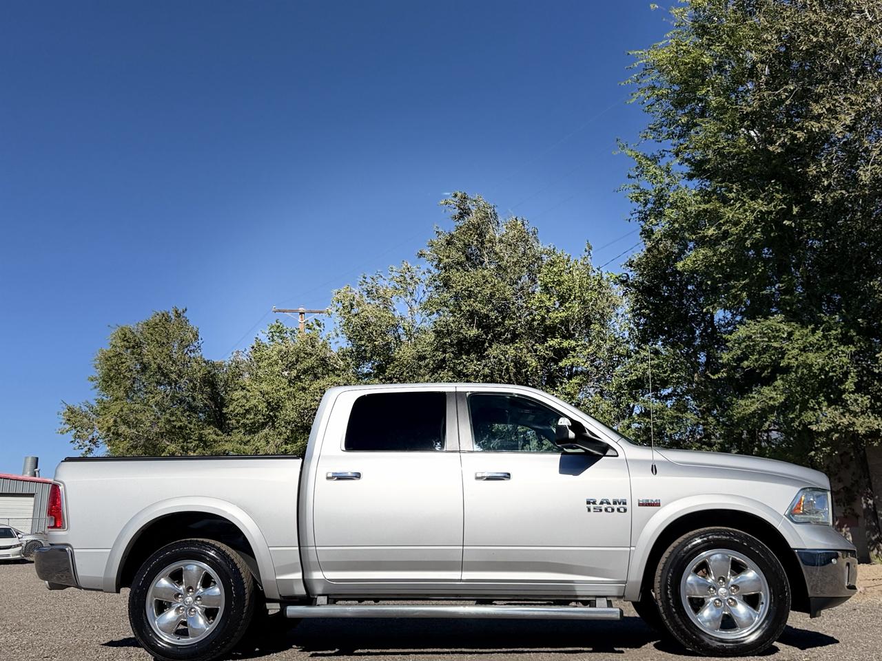 RAM 1500 Laramie 4x4 Crew Cab 5'7" Box 2017