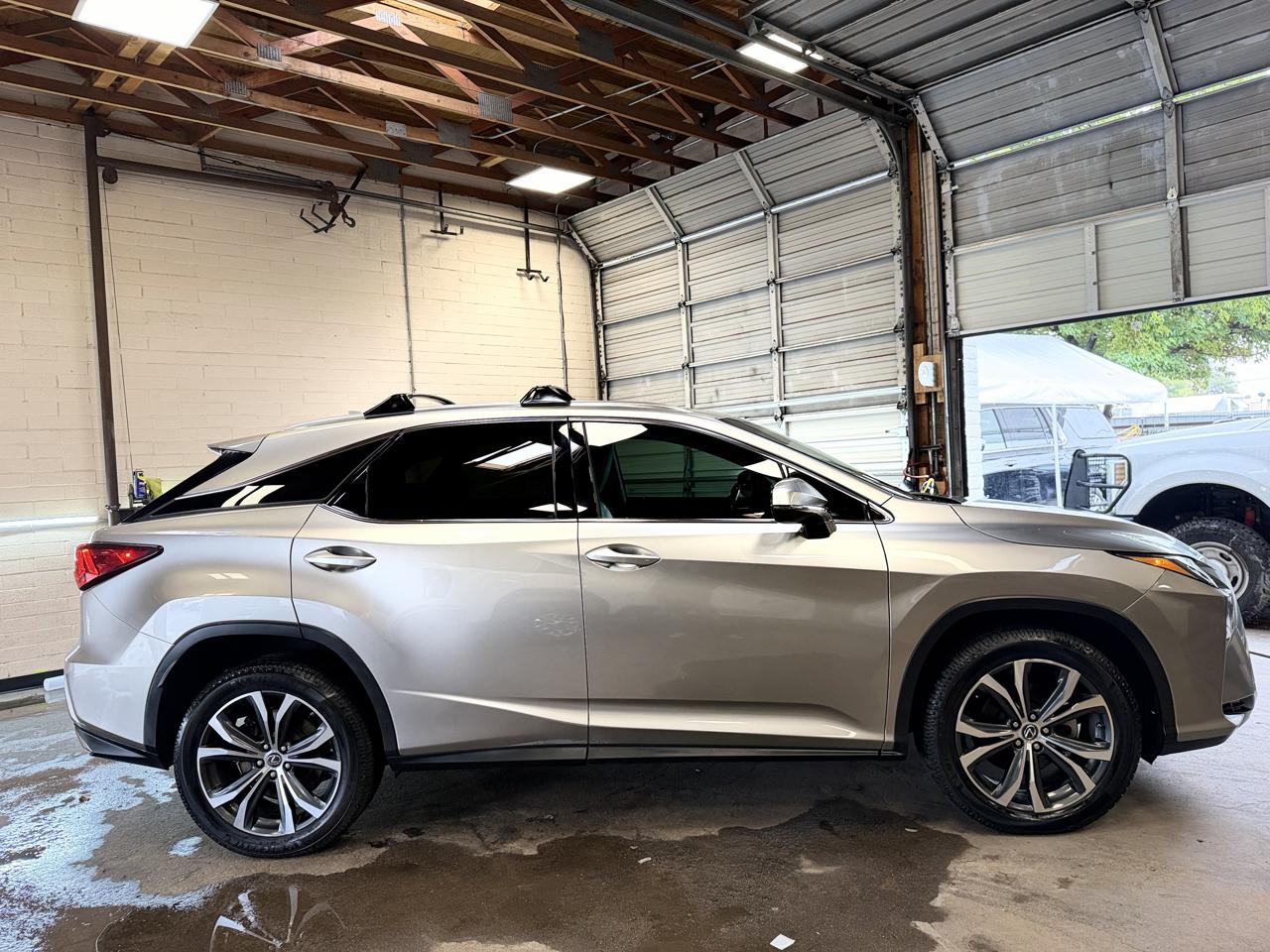 Lexus RX photo 10