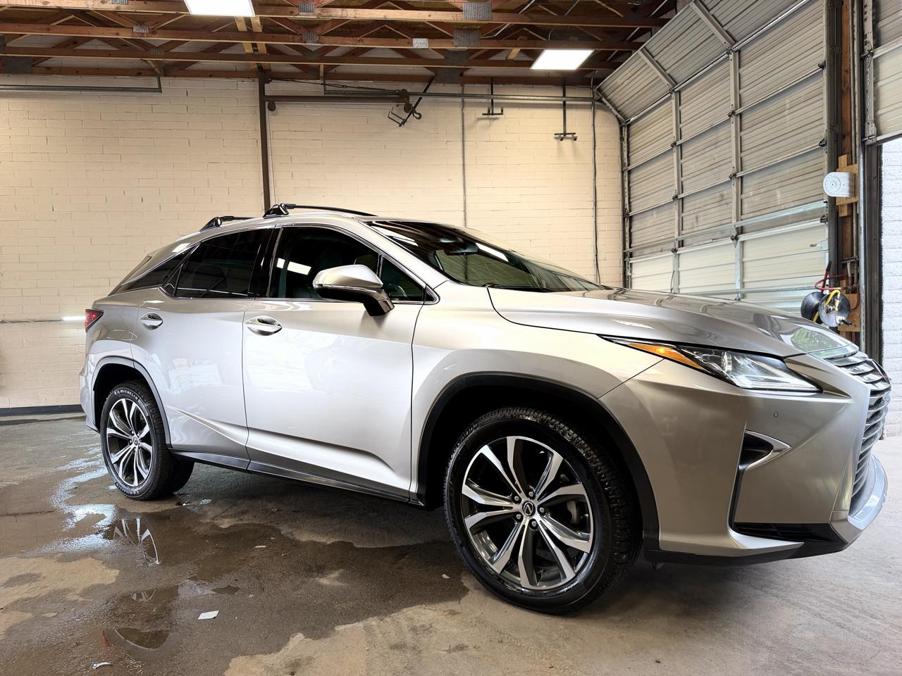 Lexus RX photo 11