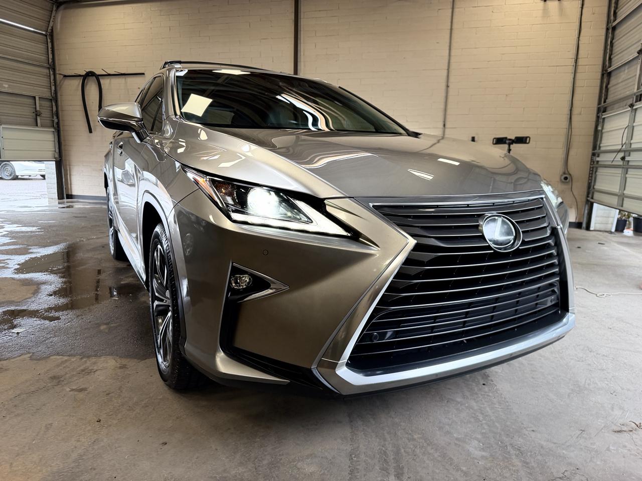 Lexus RX photo 13