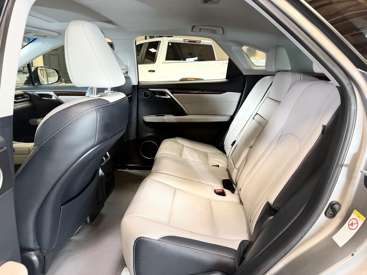 Lexus RX photo 18