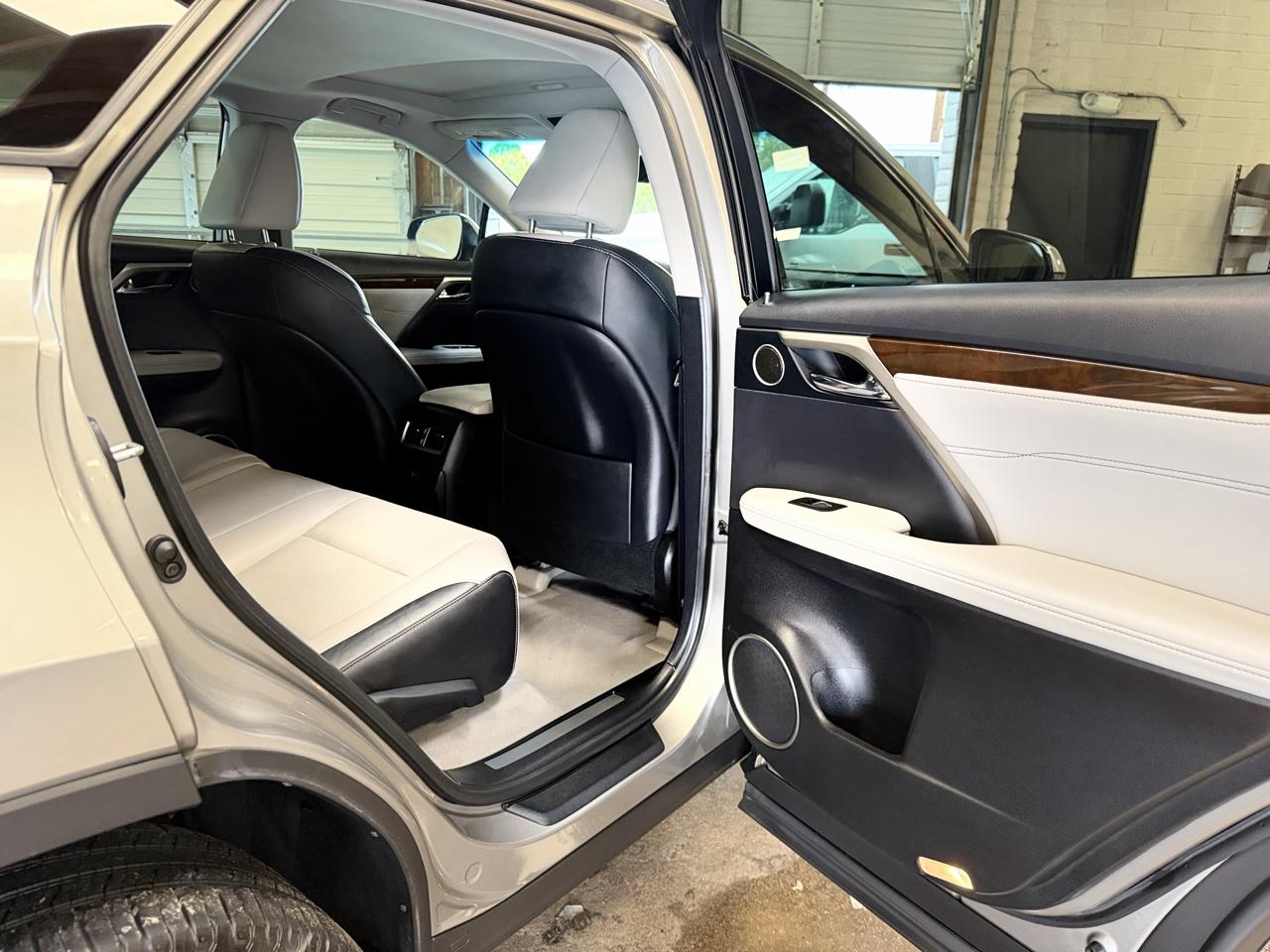 Lexus RX photo 20