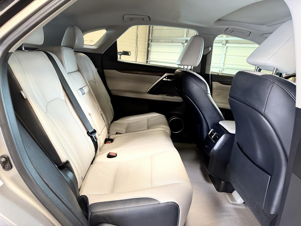 Lexus RX photo 21