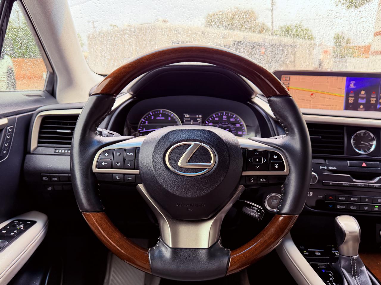 Lexus RX photo 30