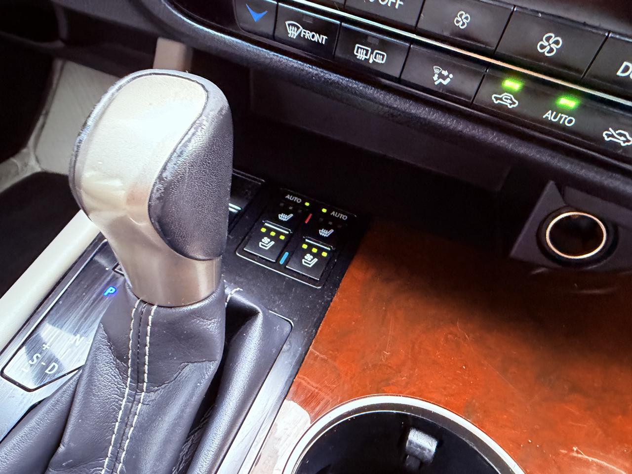 Lexus RX photo 33