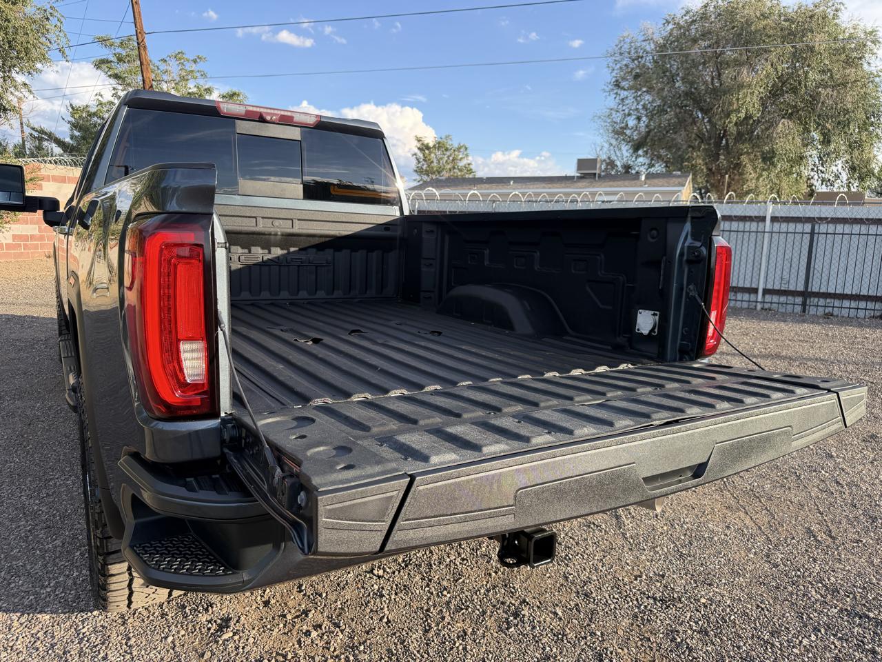GMC Sierra 2500HD 4WD Crew Cab 159" Denali 2020