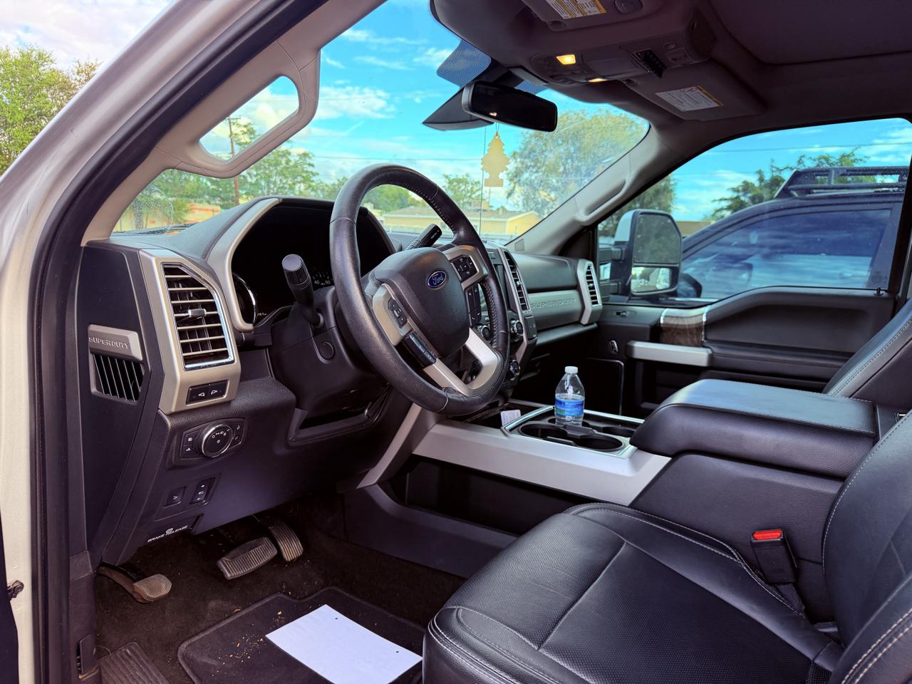 Ford Super Duty F-250 SRW King Ranch 4WD Crew Cab 8' Box 2017