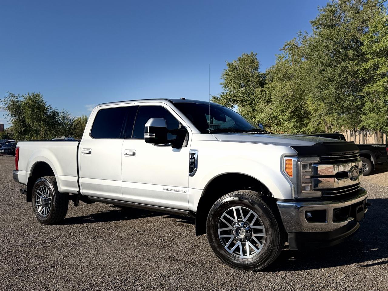 Ford Super Duty F-250 SRW Lariat 4WD Crew Cab 6.75' Box 2017
