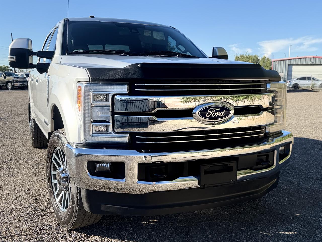 Ford Super Duty F-250 SRW Lariat 4WD Crew Cab 6.75' Box 2017