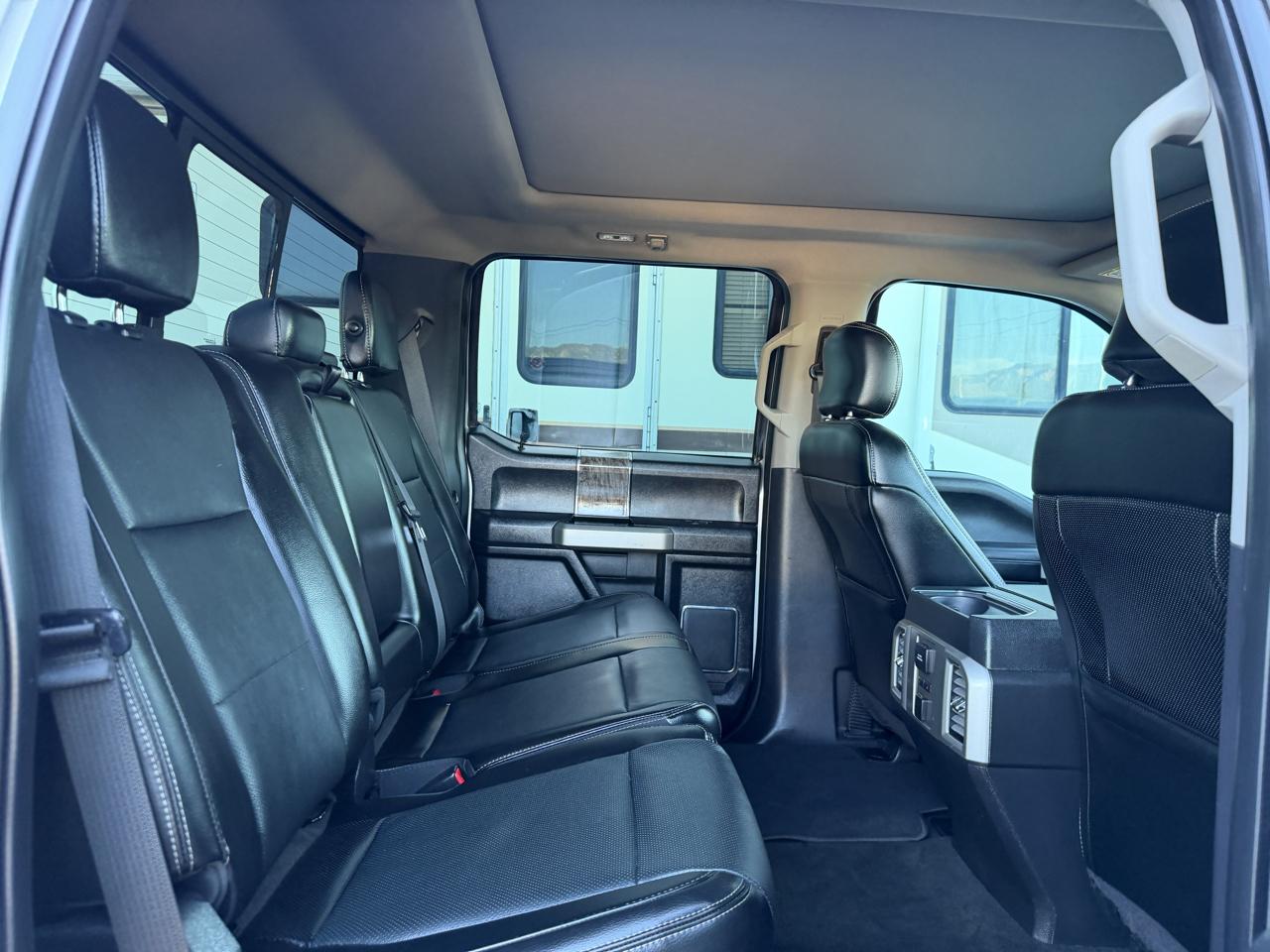 Ford Super Duty F-250 SRW Lariat 4WD Crew Cab 6.75' Box 2017