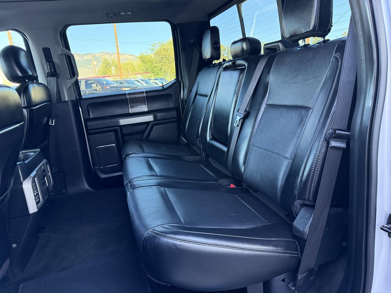Ford Super Duty F-250 SRW Lariat 4WD Crew Cab 6.75' Box 2017