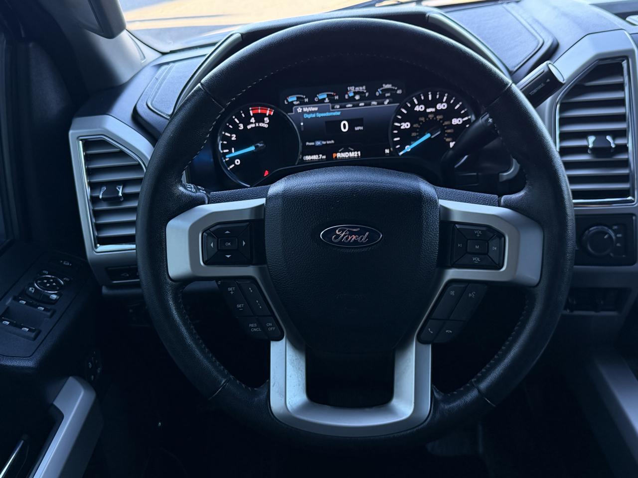 Ford Super Duty F-250 SRW Lariat 4WD Crew Cab 6.75' Box 2017