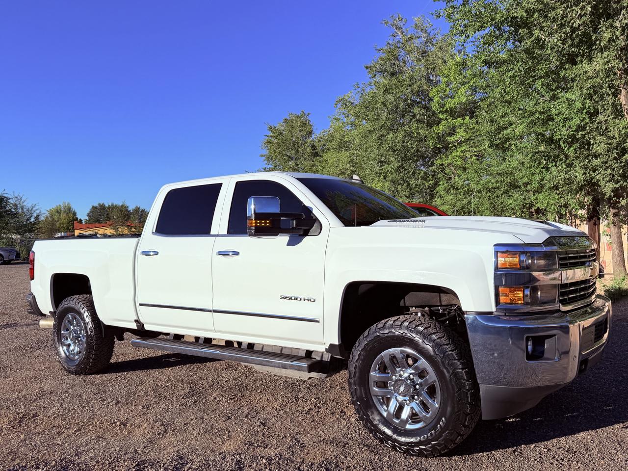 Chevrolet Silverado HD photo 11
