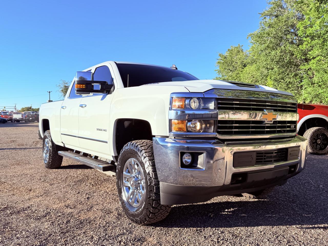 Chevrolet Silverado HD photo 12